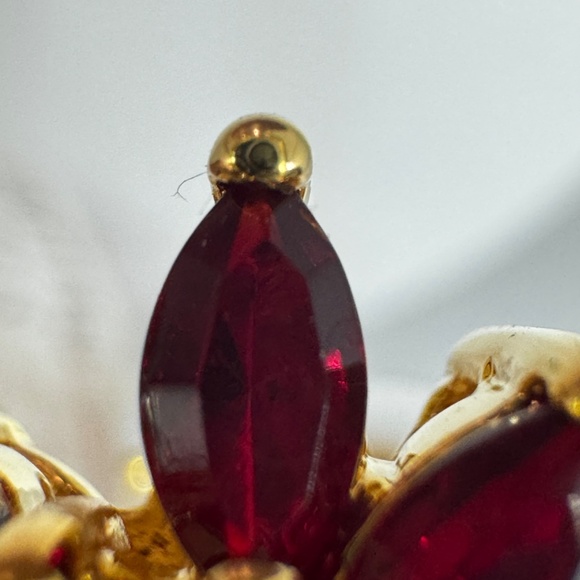 Vintage Gold Electroplated Ring Cocktail Size 10 Marquise Shaped Cut Red Crystal - Picture 12 of 16